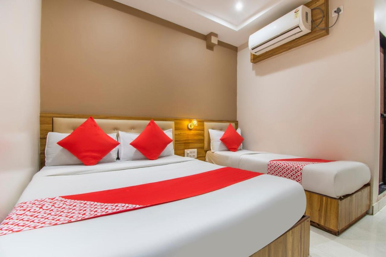 Oyo 69377 Hotel Ruby Мумбаи Экстерьер фото
